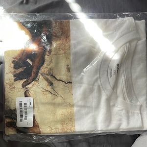 Brand new mens fashionova tshirt